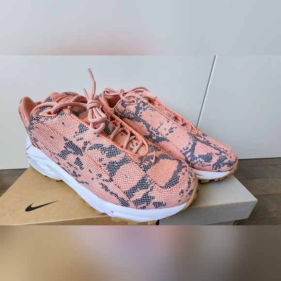 Nike Hot Step Air Terra/Nocta (US 8.5) - Picture 10 of 16